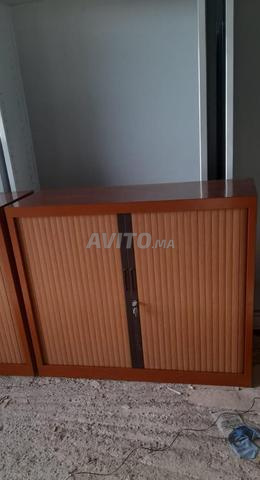 Armoire métallique porte rideaux