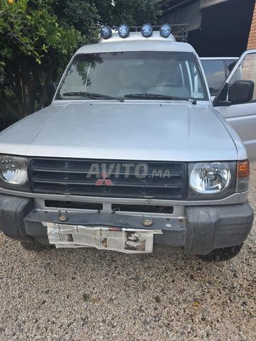 Pajero 4x4 climatisé 7 places - 2