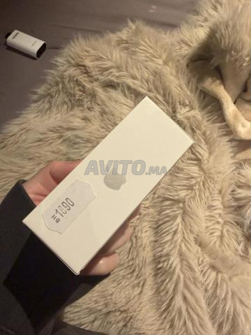 إيربودز 4 أصلية مع ضمان (uno) - 2