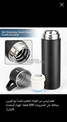 Ensemble de thermos en acier inoxydable avec deux tasses - 2