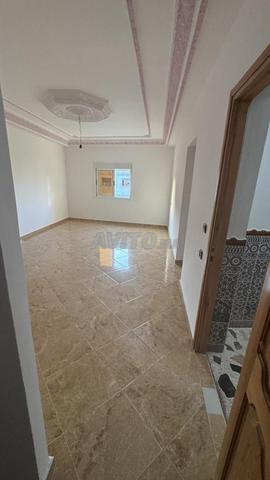 بيت جميل R2 بمساحة 90 متر مربع مع كراجين وبئر - 2