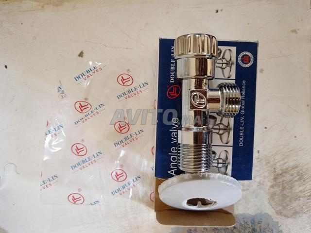 روبيني زاوية (Angle Valve) ماركة Double-Lin