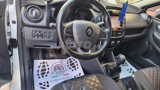 Clio à vendre - 2