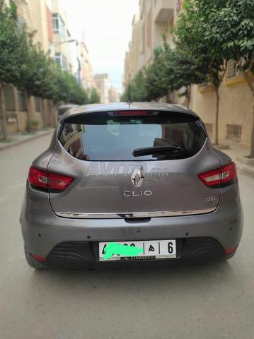 Renault Clio Diesel Manuelle 2015 à Meknès