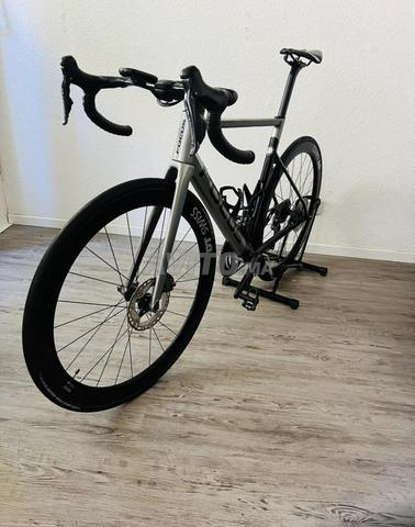 دراجة سباق فوكس إيزالكو ماكس 9.8 - 2