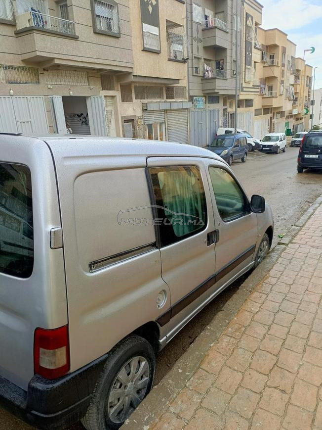 peugeot partner N9iya li bghaha mer7ba