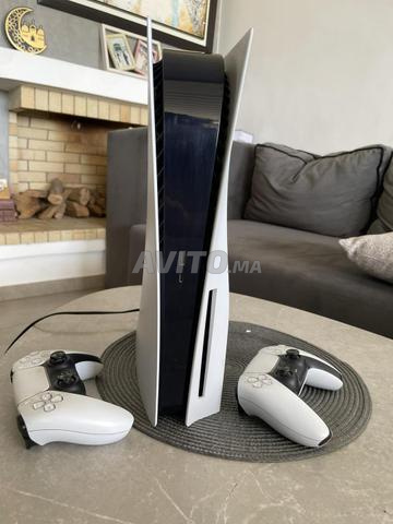 Playstation 5 édition disque, 2 manettes