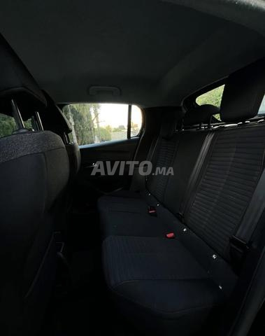 Peugeot 208 Diesel Manuelle 2023 à Casablanca