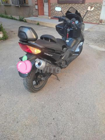 TMAX 500 bon état, moteur neuf, ancienne immatriculation - 2