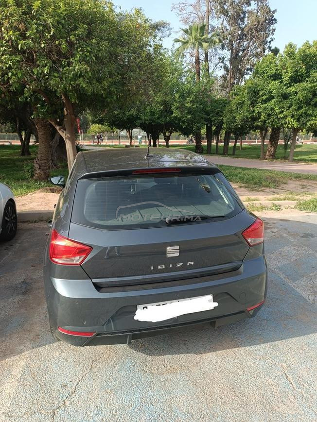voiture presque neuf 