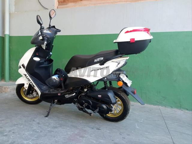 دراجة نارية أوستن فورس سيروكو سكوتر - 2