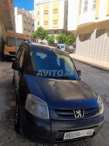 Peugeot Partner Diesel Manuelle 2011 à Tanger