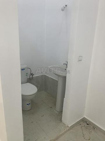 Magasin neuf pour tout commerce - 2