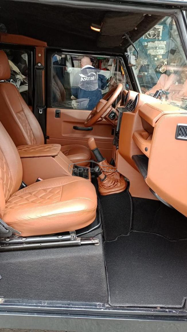 defender en excellent état 