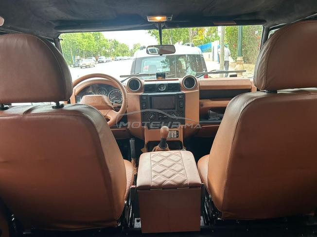 defender en excellent état 