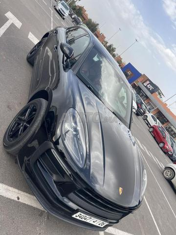 Porsche Macan Essence Automatique 2023 à Marrakech