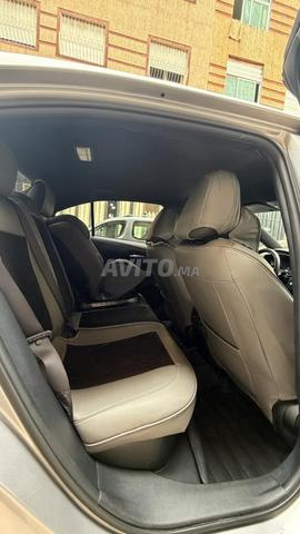 Toyota Corolla Prestige - 2