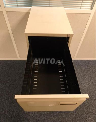 صندوق معدني بثلاثة أدراج - 2