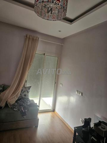 شقة للبيع - مشرق وموقع جيد - 2