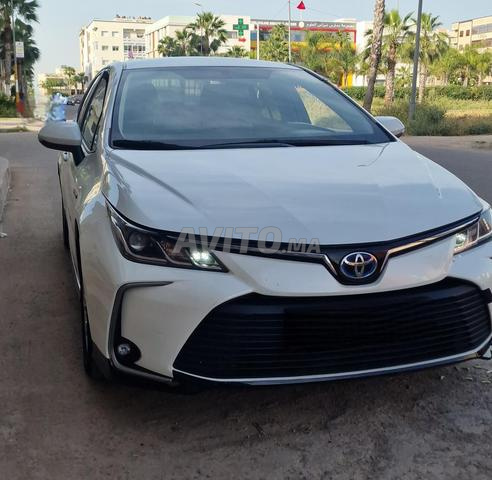 تويوتا كورولا هايبرد برستيج - 2