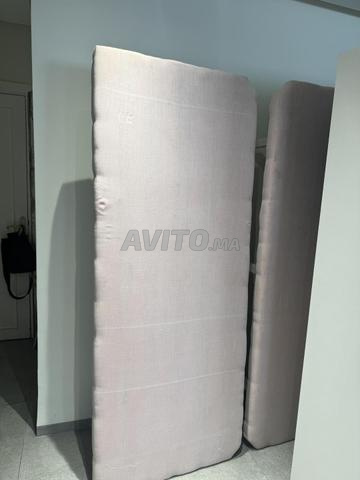 قاعدة سرير خشبية لشخصين مقسمة إلى جزأين - 2