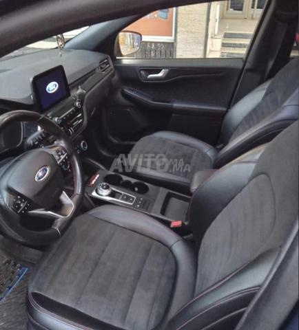 Ford Kuga Diesel Automatique 2022 à Rabat - 2