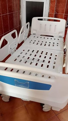 سرير طبي بحالة جيدة جداً للبيع - 2