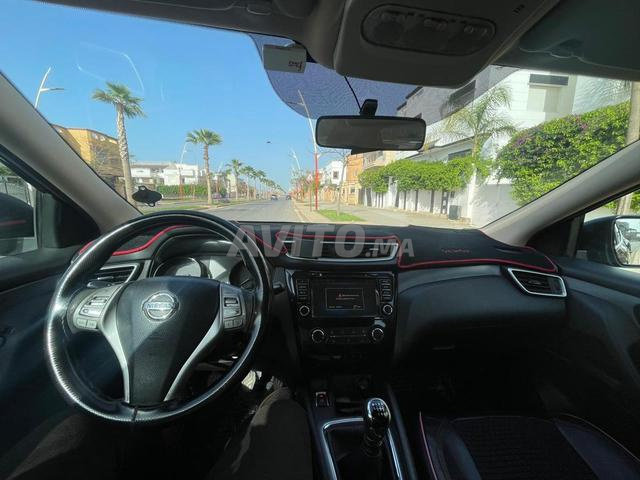 Nissan Qashqai Diesel Manuelle 2017 à Berkane - 2