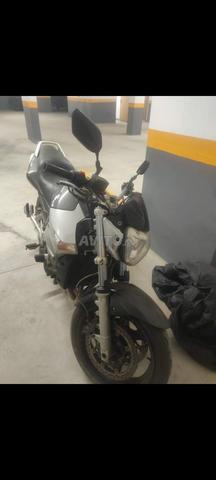 Moto Suzuki GSR 600 à vendre - 2