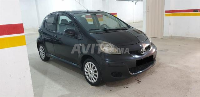 تويوتا أيجو بنزين يدوي 2013 في الدار البيضاء - 2