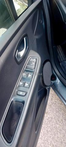 رينو كليو 4 ديزل سنة الصنع - 2