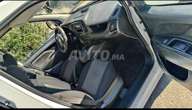 Fiat Doblo Diesel Manuelle 2018 à Casablanca - 2