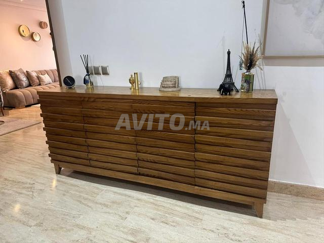 TABLE A MANGER AVEC 6 CHAISES ET BUFFET - 2