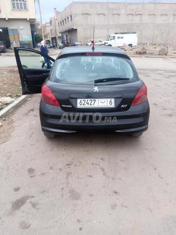 Peugeot 207 Essence Manuelle 2007 à Azrou