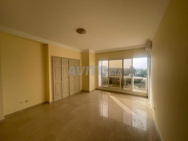 دوبلكس للإيجار 364 م² بالطابق الأخير دقيقتان من بول - 2