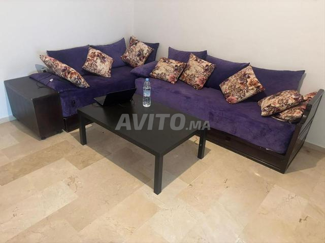 Salon L et table et meuble TV et matelas - 2