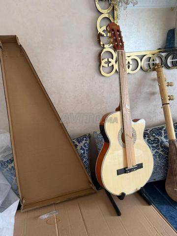 Guitare classique marque LAZER - 2