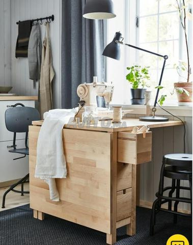 طاولة IKEA نوردن خشب البتولا الصلب بحالة جيدة