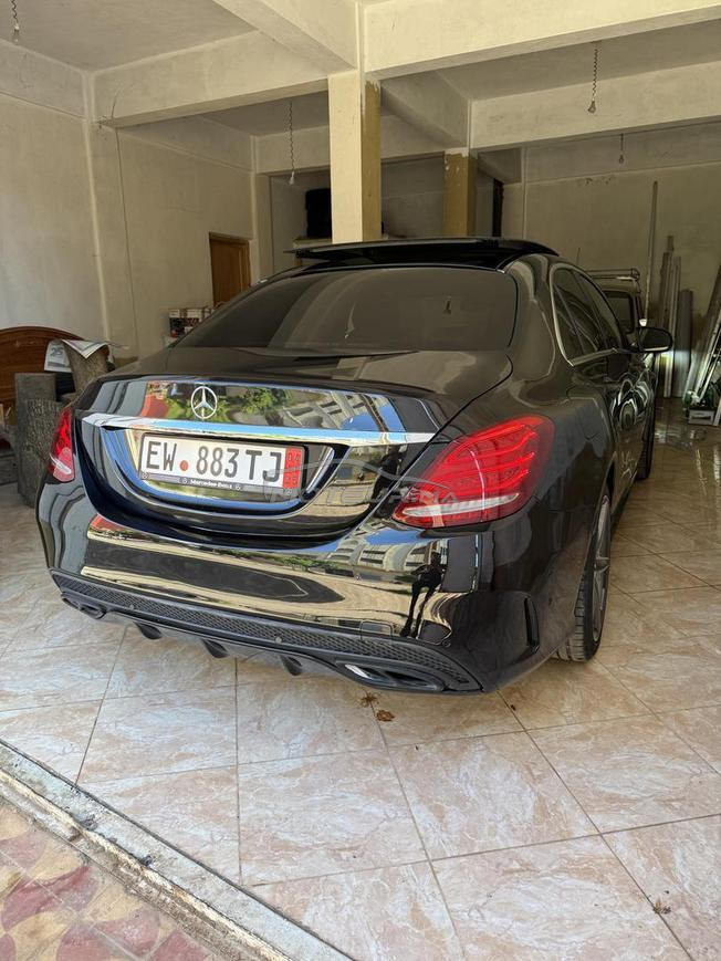 mercedes benz C220 