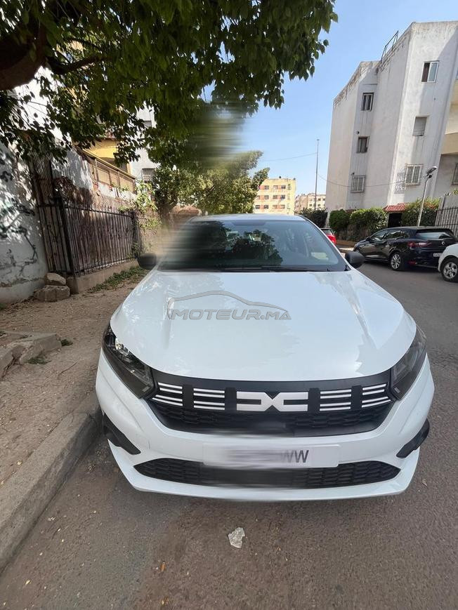داسيا سانديرو يله خارجة فيها تمان مزيان