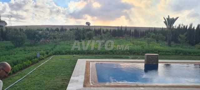 Terrain 3200 m² titré avec une villa