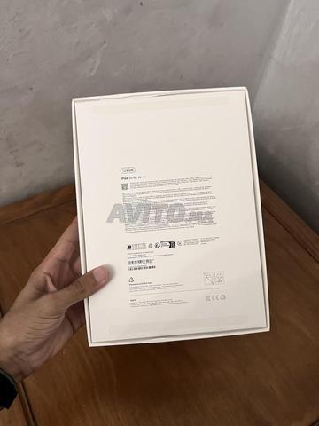 iPad A16 Silver Neuf Jamais Activé - 2