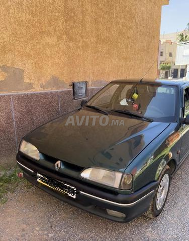 Renault R19 Essence Manuelle 1995 à Ahfir