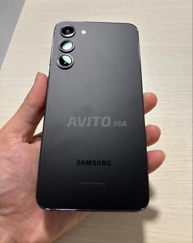 Samsung s23 normal avec câble et pochette originale