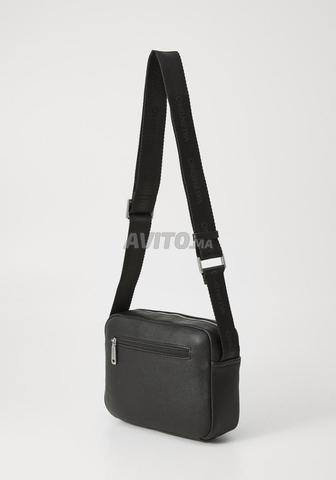 حقيبة فالنتينو أصلية جديدة - 2