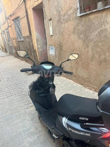 Scooter à vendre de marque Austin - 2