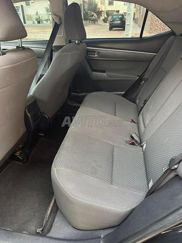 تويوتا كورولا ديزل يدوية 2018 في العيون - 2