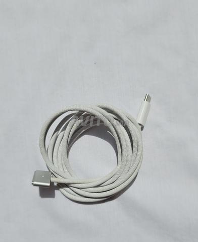 Câble Apple MagSafe 3 vers USB-C. - 2