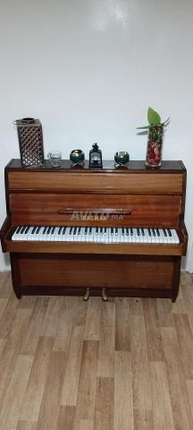 بيانو عمودي صغير داغمار كالجديد - 2