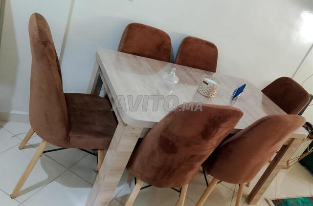 Salon Monji table avec 6 chaises d'excellente qualité - 2